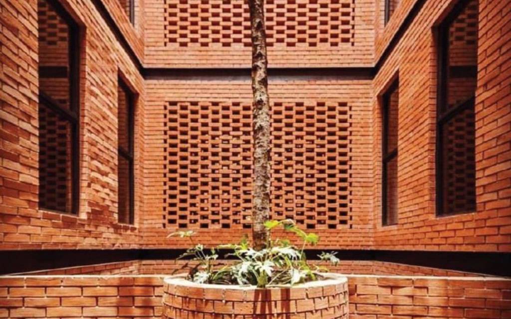 ماندگاری نانو آجرنما چقدر است؟